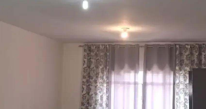 Kitnet / Stúdio para alugar na Estrada Benedito Cezário de Oliveira, 1354, Vila Iasi, Taboão da Serra