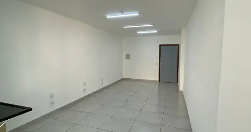 Sala com vaga para aluguel no centro - juiz de fora - mg. prédio do supermercado emporio bahamas