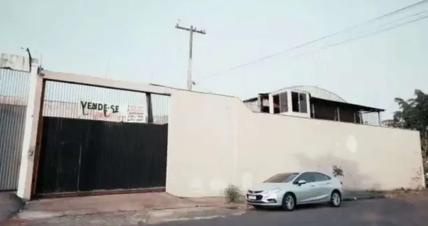 Barracão / Galpão / Depósito com 2 salas à venda no Coroados, Londrina