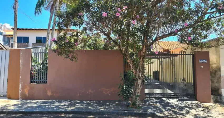 Casa com 3 quartos à venda no Cláudia, Londrina