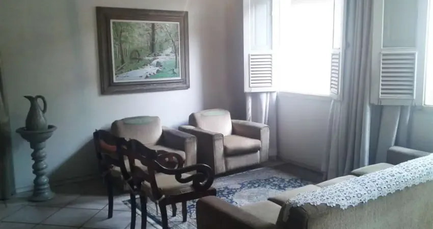 Casa à venda, 8 quartos, 1 vaga, Floresta - Belo Horizonte/MG