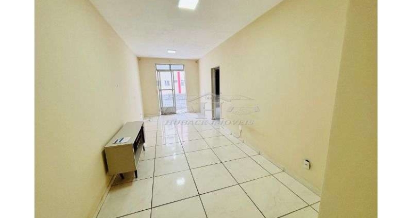Apartamento Amplo, 01 dormitório, LOCAÇÃO DEFINITIVA OU VENDA, 130m da Praia, Bairro Guilhermina, Praia Grande SP.