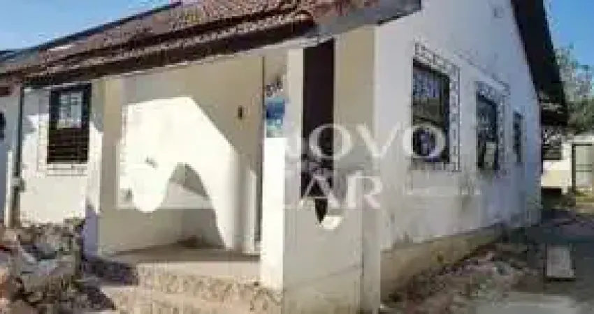 Casa à venda na Rua João Mora, 318, Camaquã, Porto Alegre