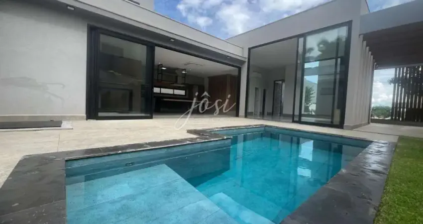 Casa em condominio com 03 suites + 04 vagas no bairro vila do golfe