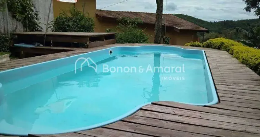 Casa de Condomínio com 3 Quartos e 4 banheiros à Venda, 270 m² por R$ 1.100.000