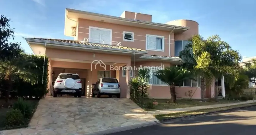 Casa de Condomínio com 3 Quartos e 5 banheiros à Venda, 220 m² - Valinhos