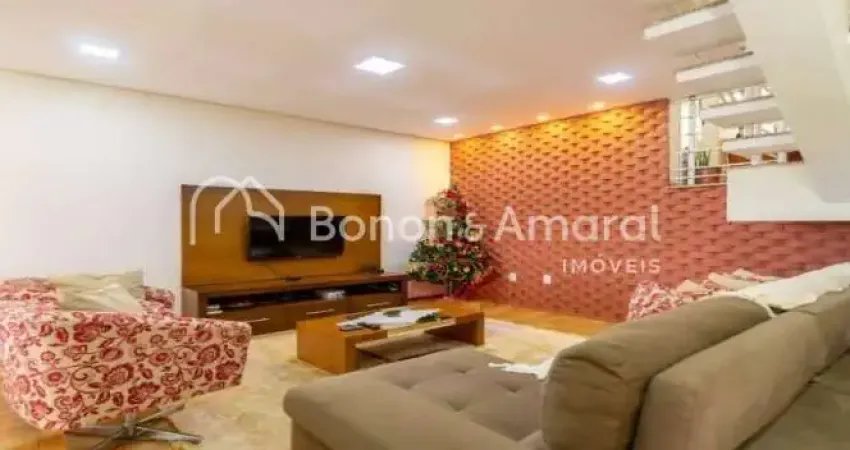 &amp;#34;Linda Casa com Piscina e Espaço Gourmet em Condomínio Tranquilo em Valinhos&amp;#34;