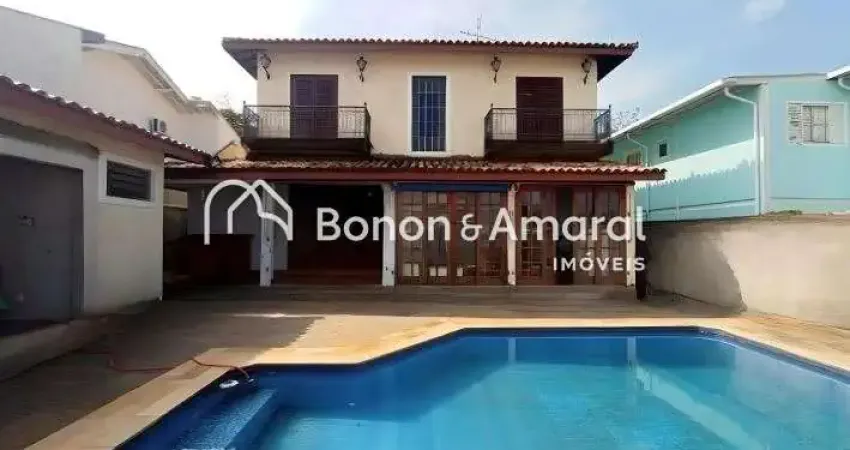 Casa a venda na Cidade Universitária, 4 quartos, 2 suítes