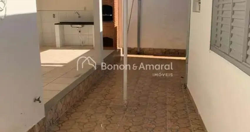 Casa térrea para venda com 3 quartos ( sendo 1 suíte) e edícula no Jardim Fortaleza, Paulínia