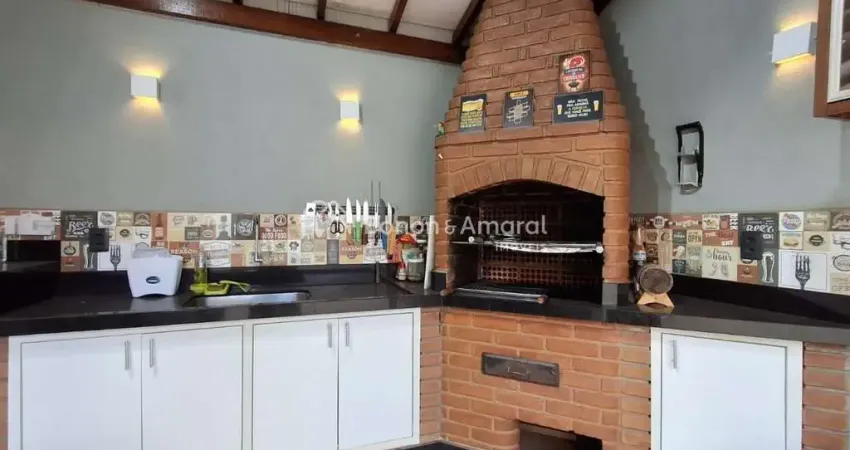 Casa térrea com mezanino, 3 quartos e área gourmet no condomínio clube okinawa (condomínio fechado no parque brasil 500 em paulínia)