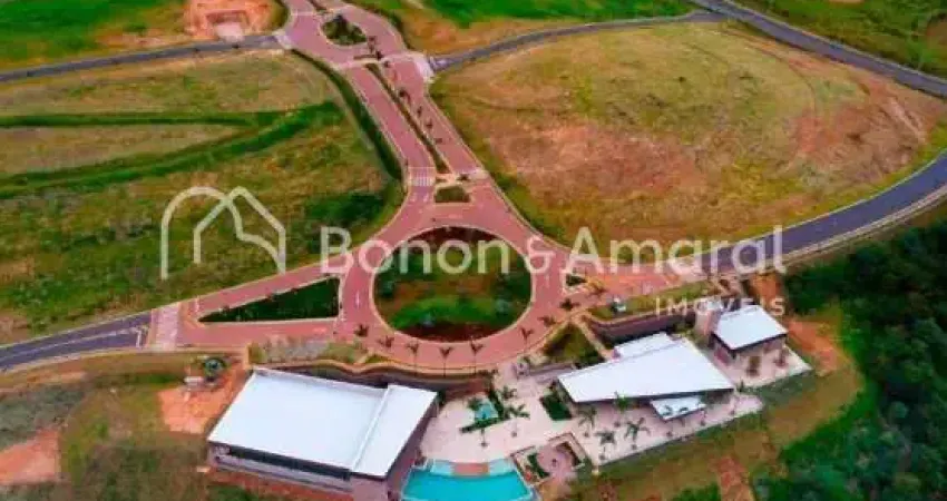 Área Multifamiliar à Venda no Condomínio Entre Verdes em Campinas