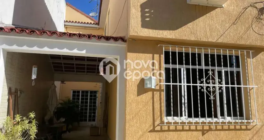 Lins de Vasconcelos | Casa de Vila 4 quartos, sendo 1 suite