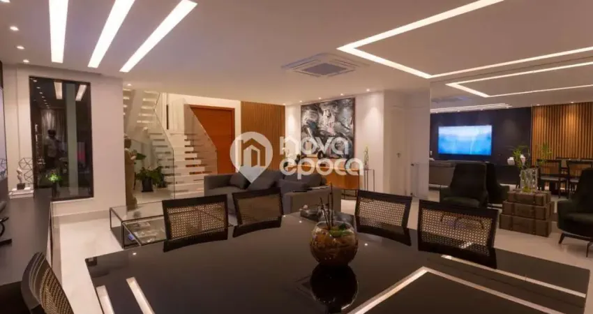 Recreio dos Bandeirantes | Casa 5 quartos, sendo 4 suites
