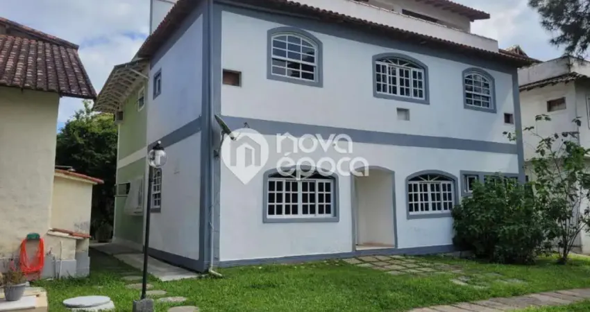 Recreio dos Bandeirantes | Casa 3 quartos, sendo 3 suites