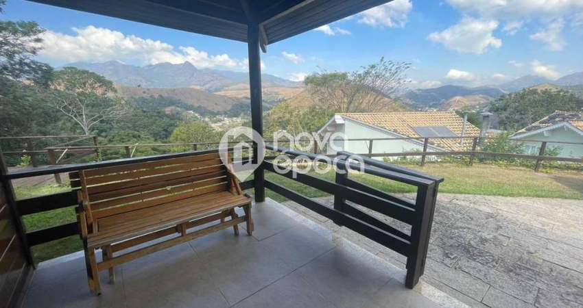 Itaipava | Casa 3 quartos, sendo 2 suites