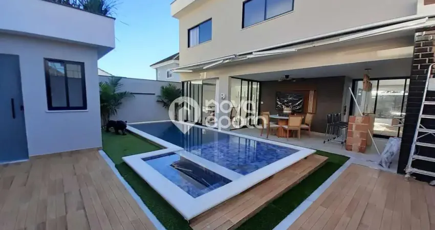 Recreio dos Bandeirantes | Casa 4 quartos, sendo 2 suites