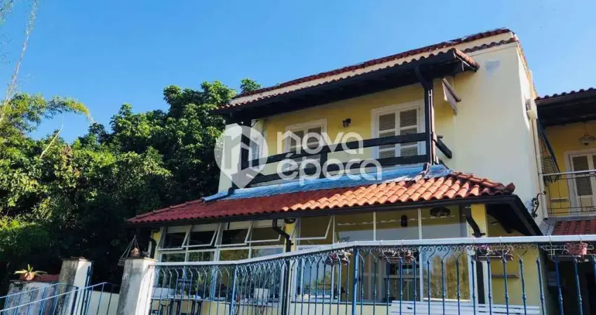 Casa em condomínio fechado com 4 quartos à venda na Rua Santa Cristina, Santa Teresa, Rio de Janeiro