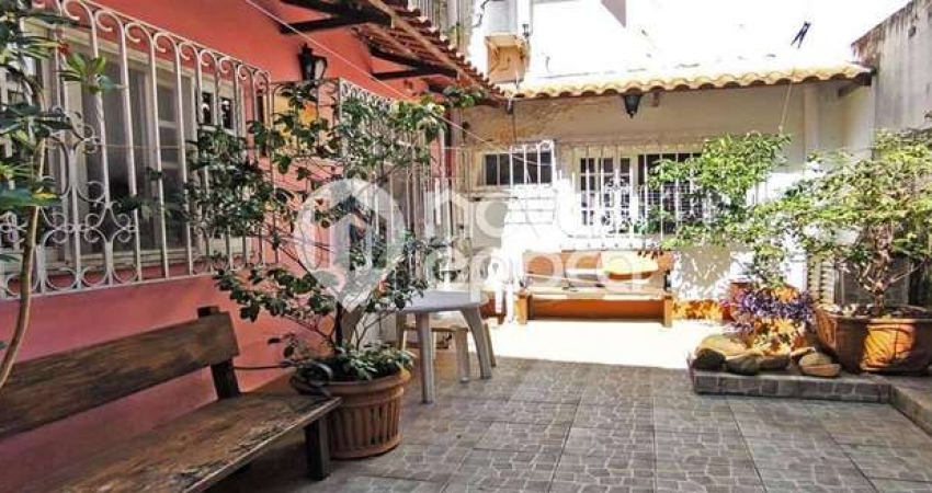 Casa com 5 quartos à venda na Rua Guaxupé, Tijuca, Rio de Janeiro