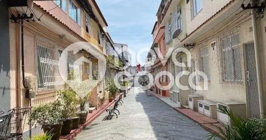 São Cristóvão | Casa de Vila 3 quartos, sendo 2 suites