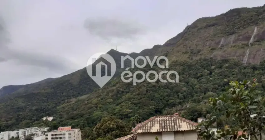 Alto da Boa Vista | Casa 3 quartos, sendo 1 suite