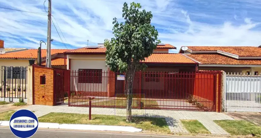 Casa com 3 quartos à venda na Rua Calisia, 570, Jardim das Tulipas, Holambra