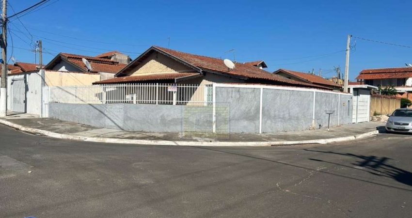 Casa com 2 quartos à venda na Massaranduba, 28, Jardim Flamboyant, Holambra