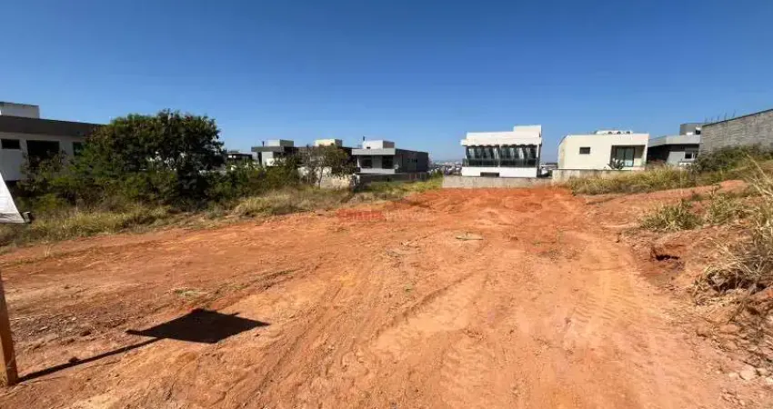 Terreno em condomínio fechado à venda na Rua Mercúrio, Portal do Sol, Contagem