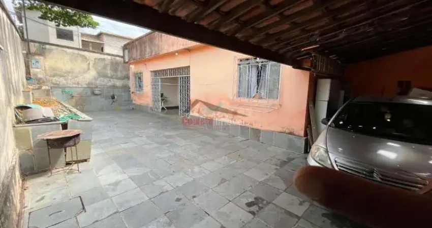 Casa com 4 quartos à venda na Rua Antônio Teixeira Ferraz, Nacional, Contagem