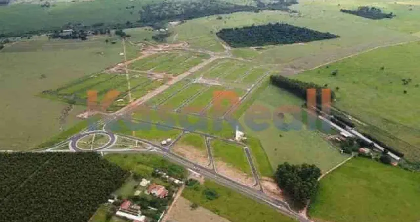 Terreno à venda no Centro, Piratininga