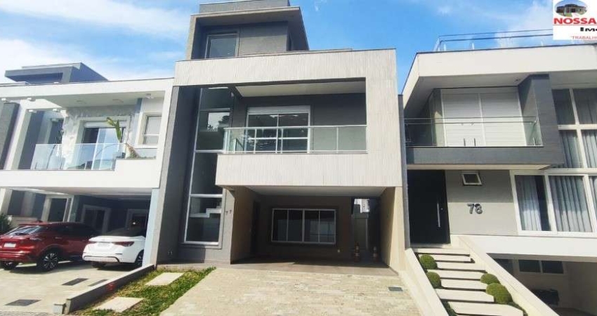 CASA A VENDA EM UBERABA, CURITIBA, CONDOMÍNIO BOULEVARD PRIVILÉGE, A 500 METROS DA LEONIDAS MARQUES.