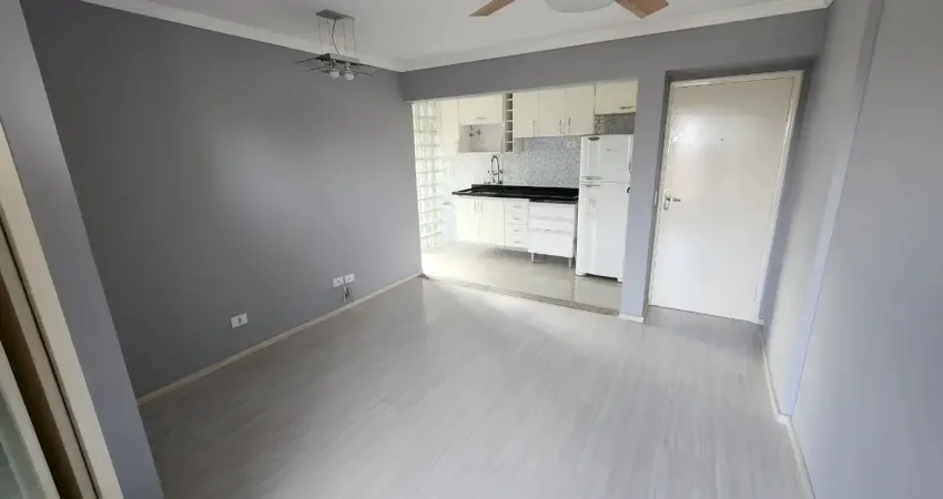 Amplo com 58m² com 2 Dormitórios e 1 Vaga Coberta - Vista livre para o Bairro - 5mn metrô