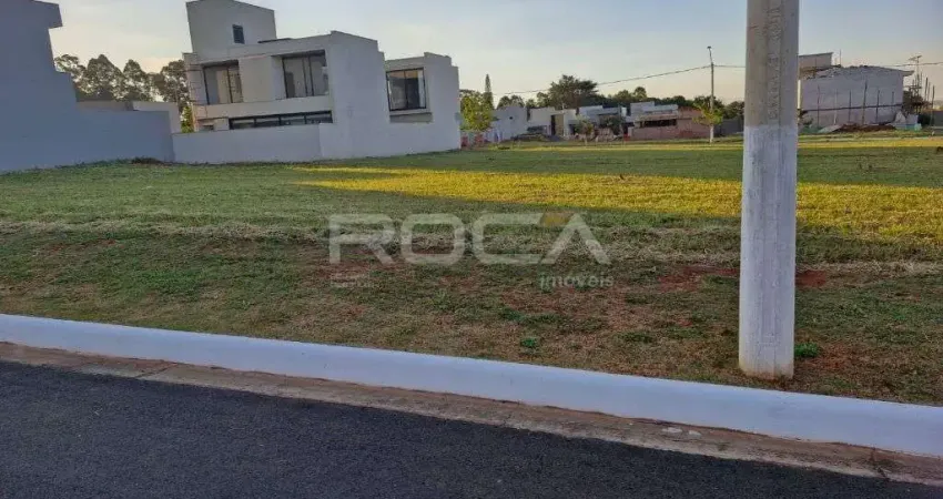 Terreno à venda em condomínio no Recanto do Sabiá, São Carlos