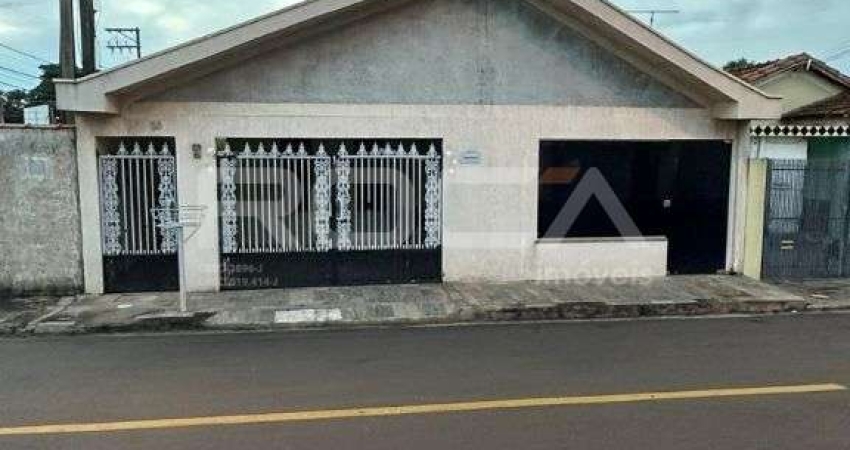 Casa à venda no Jardim Mercedes, São Carlos - 3 dormitórios, suíte e garagem!