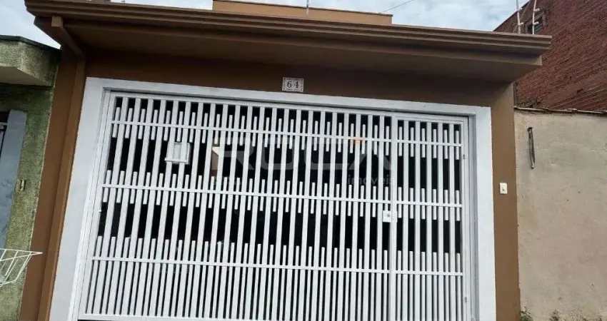 Casa à venda em São Carlos, bairro Romeu Tortorelli - 2 dormitórios, garagem coberta e muito mais!