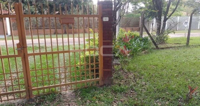 Chácara em condomínio à venda em São Carlos, ideal para lazer e descanso
