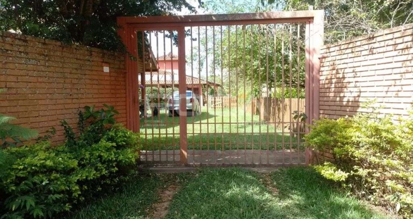 Chácara de luxo em condomínio com 5 dormitórios em São Carlos