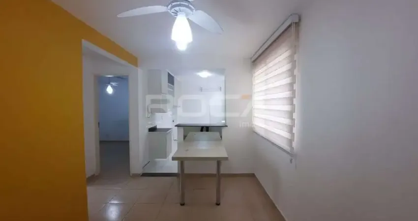 Apartamento de 2 dormitórios com armários no Distrito Industrial Miguel Abdelnur