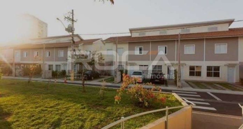 Casa com 2 quartos, sendo 1 suíte à venda em São Carlos, condomínio fechado