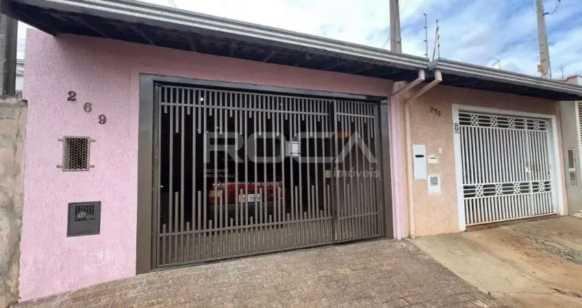 Casa à venda na Vila Carmem, São Carlos: 2 dormitórios, suíte, 2 garagens