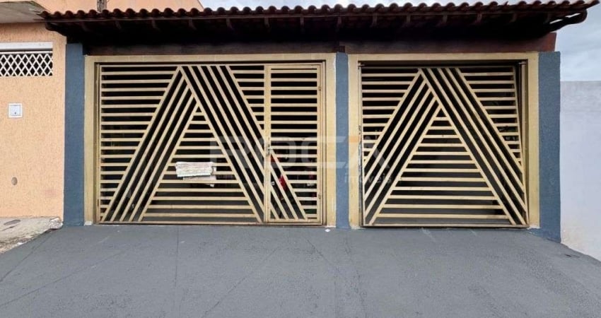 Linda Casa à Venda em São Carlos - Bairro Douradinho!