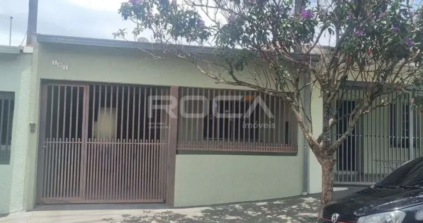 Charmosa Casa de 2 Dormitórios à Venda no Jardim Paulistano, São Carlos