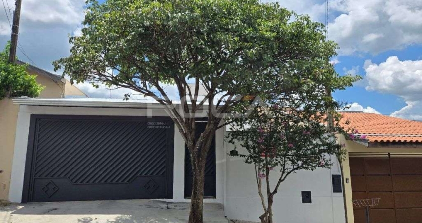Casa à venda no Parque dos Timburis, São Carlos: 2 dormitórios, churrasqueira e armários embutidos