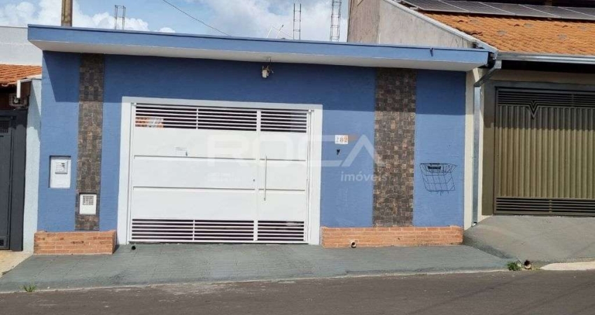 Casa com 3 quartos à venda na Rua Ilton Bis, 282, Residencial Parque Douradinho, São Carlos
