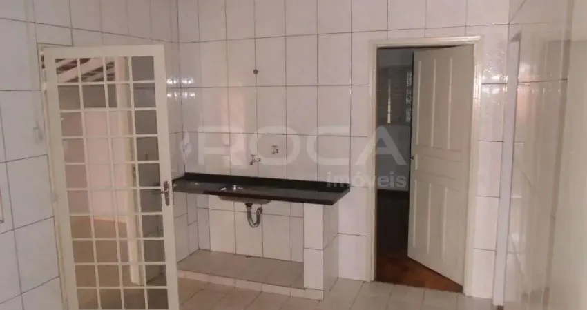 Casa à venda em Centreville, São Carlos: 2 dormitórios, suíte, e garagem