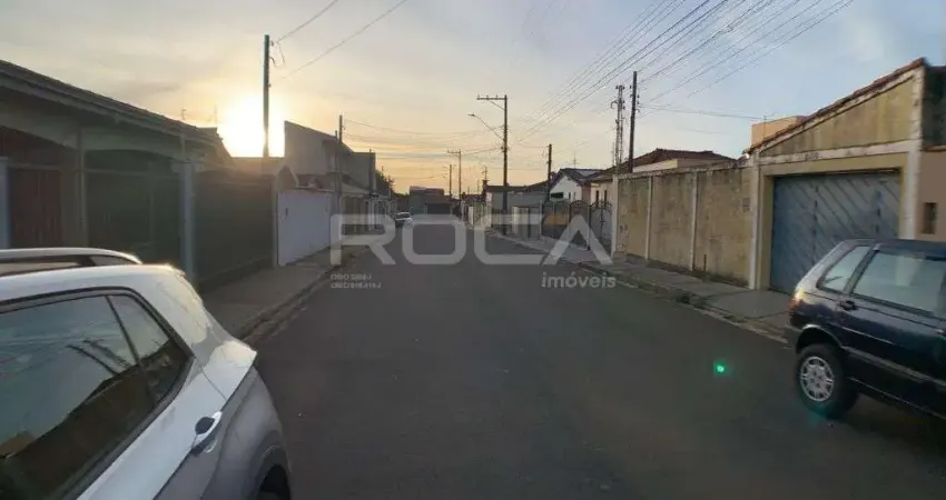 Casa padrão à venda na Vila Brasília, São Carlos - 3 dormitórios e suíte