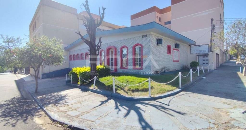 Linda Casa Comercial para Alugar em Cidade Jardim, São Carlos
