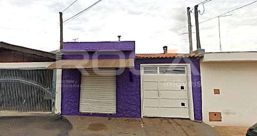 Casa no Bairro Planalto Paraíso em São Carlos - 2 dormitórios, 1 suíte, 2 garagens cobertas