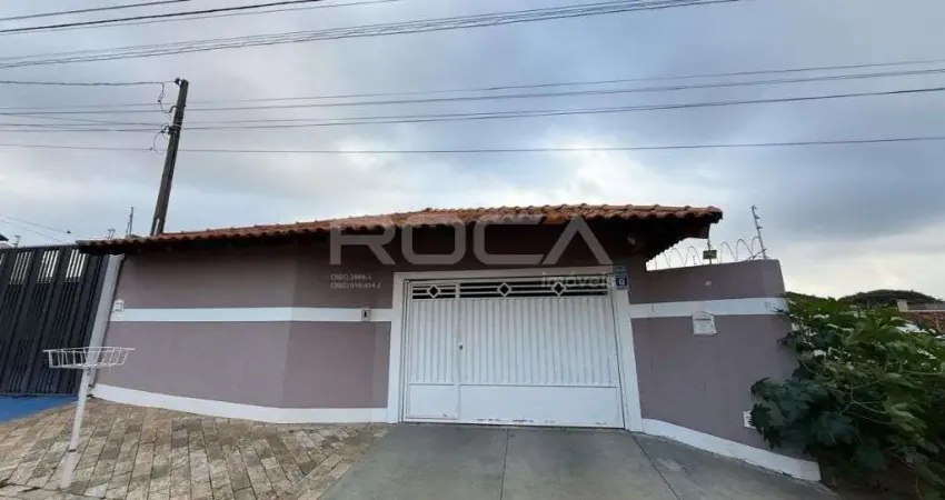 Casa à venda em Residencial Itamarati, São Carlos: 3 dormitórios, suíte, churrasqueira e móveis planejados!