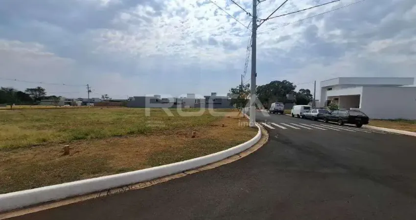 Terreno à venda em condomínio no bairro recanto do sabiá, são carlos