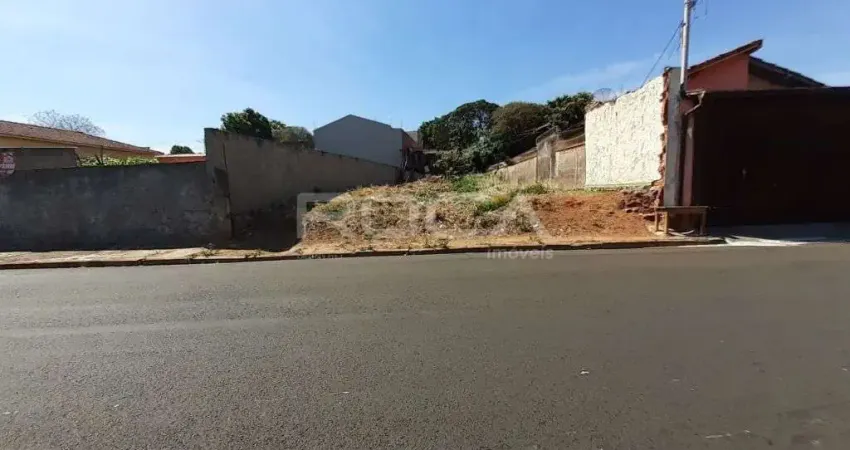 Terreno à venda na Rua Treze de Maio, 3415, Jardim São Carlos, São Carlos